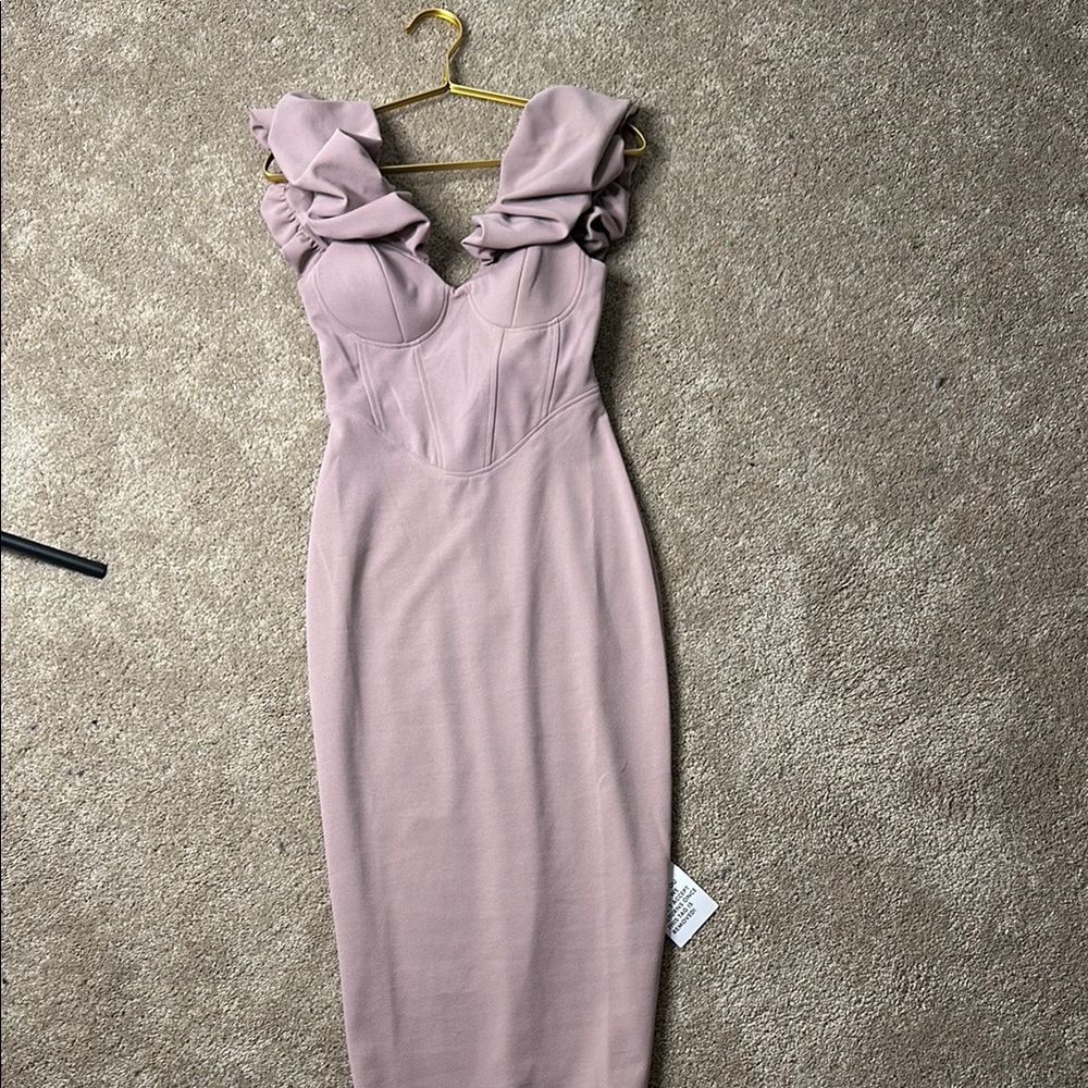 Elegant Lavendar Ruffled Women's Dress